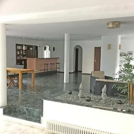 Appartamento Panorama, 2 5-zimmerwohnung By Holap Sa