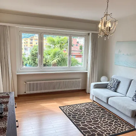 Panorama, 2 5-zimmerwohnung By Holap Sa