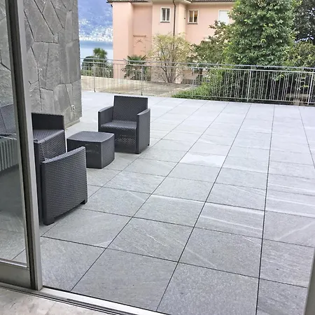 Panorama, 2 5-zimmerwohnung By Holap Sa